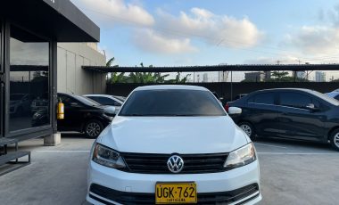 Volkswagen Jetta Comfortline 2017 Blanco 2.0 MECANICO