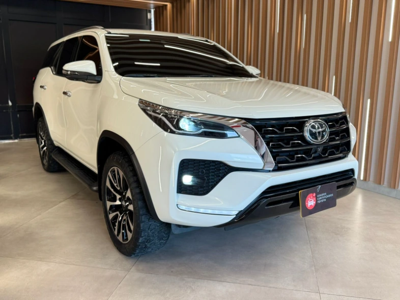 TOYOTA FORTUNER SRV 2022